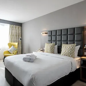 https://gresham-belson.hotelsantwerp.net